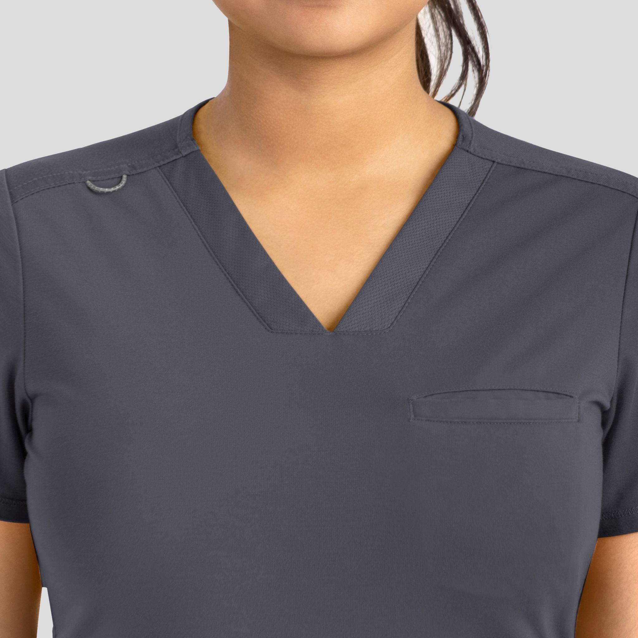 Maevn_Focus_20301_pewter_front_detail