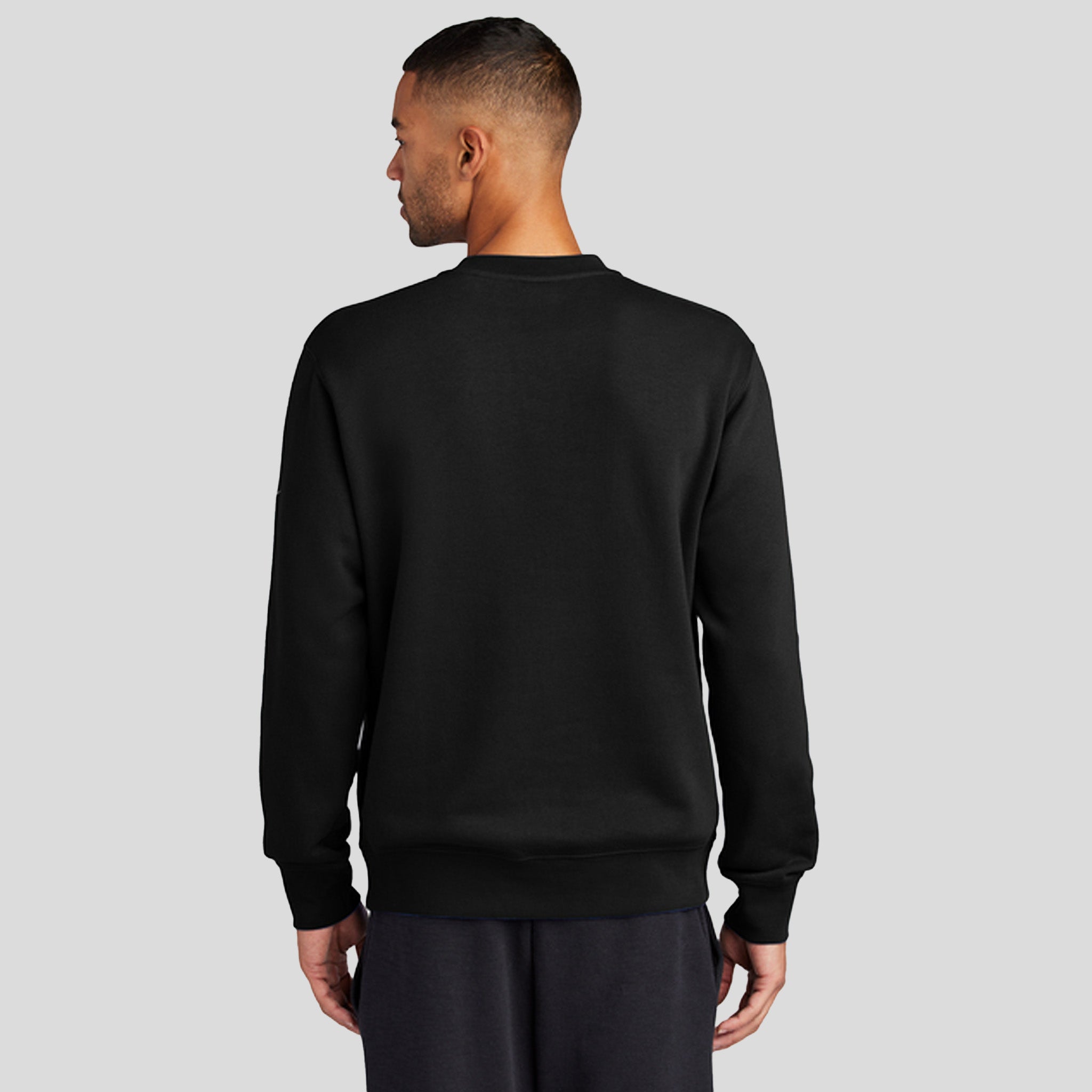 Club Fleece Sleeve Swoosh Crew | Black