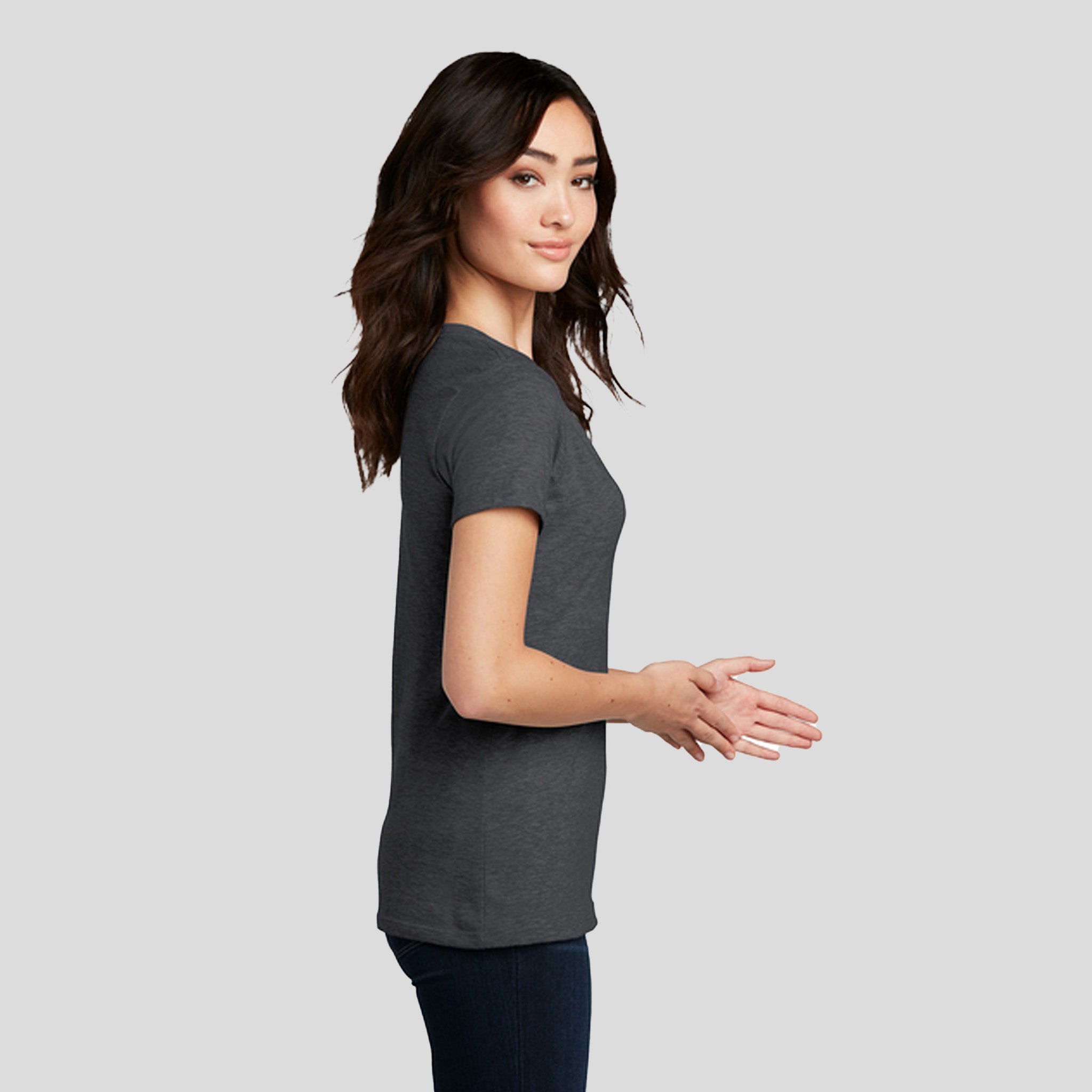Womenโs Perfect Blendยฎ CVC V-Neck Tee | Heathered Charcoal