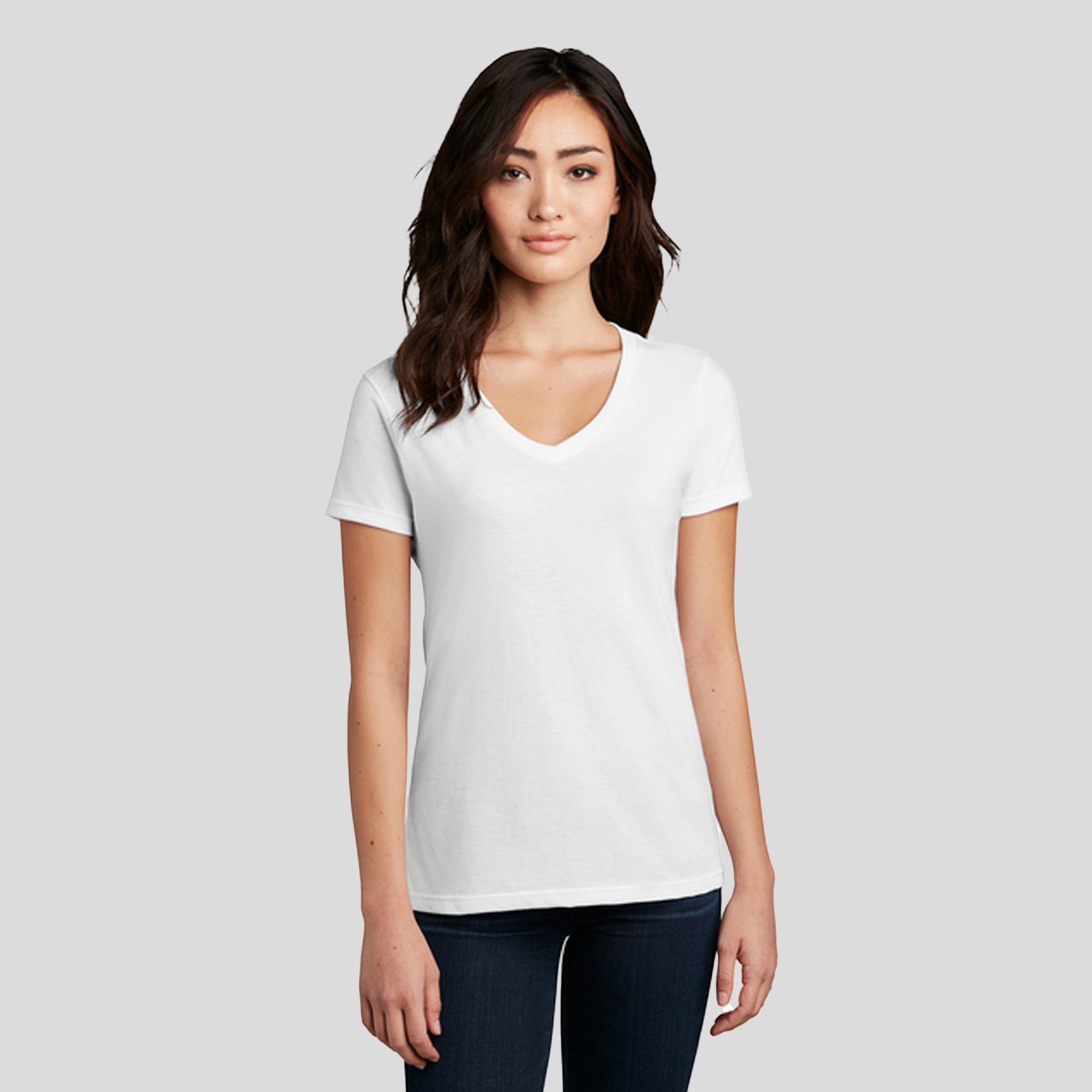Womenโs Perfect Blendยฎ CVC V-Neck Tee | White