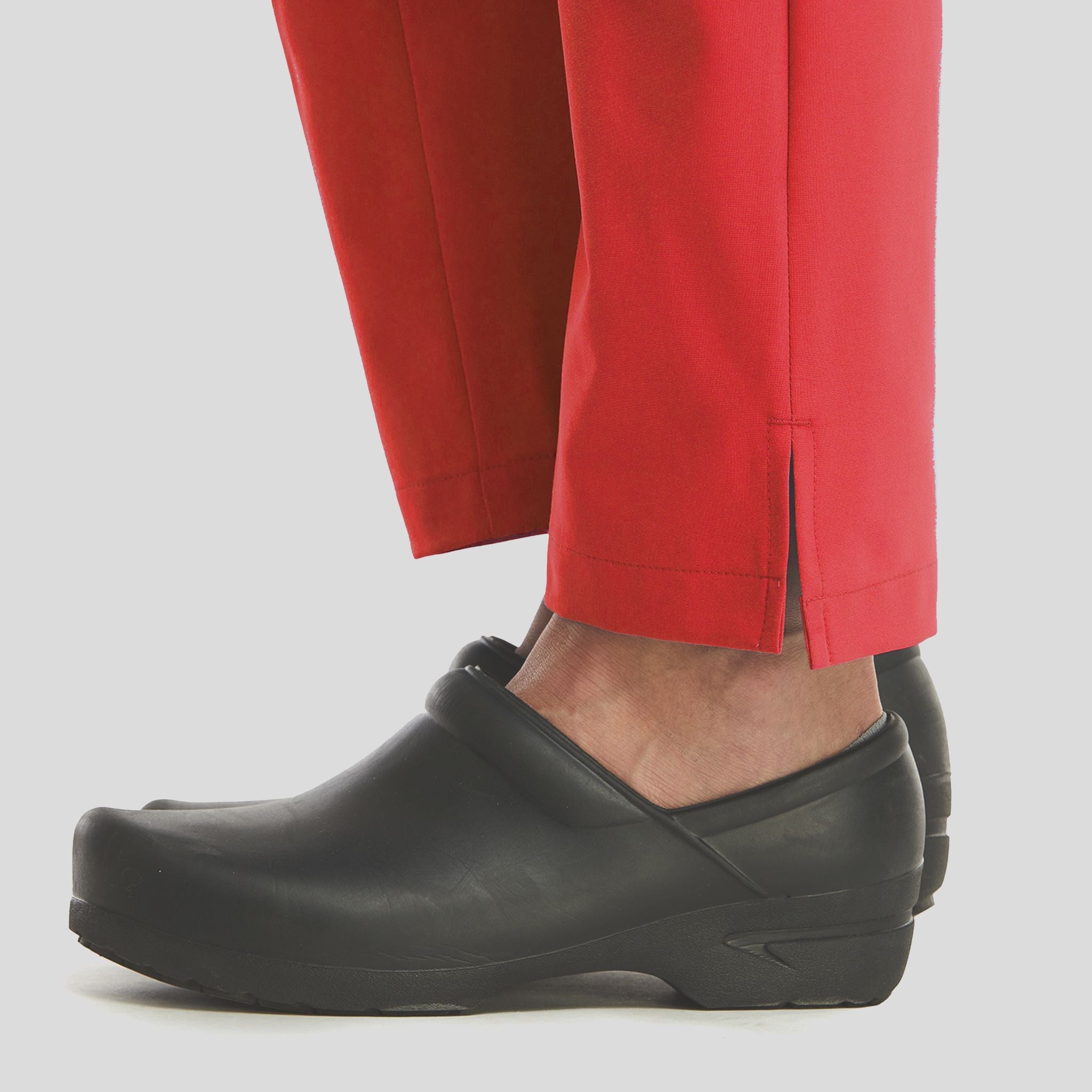 Maevn_Momentum_5091_red_detail2