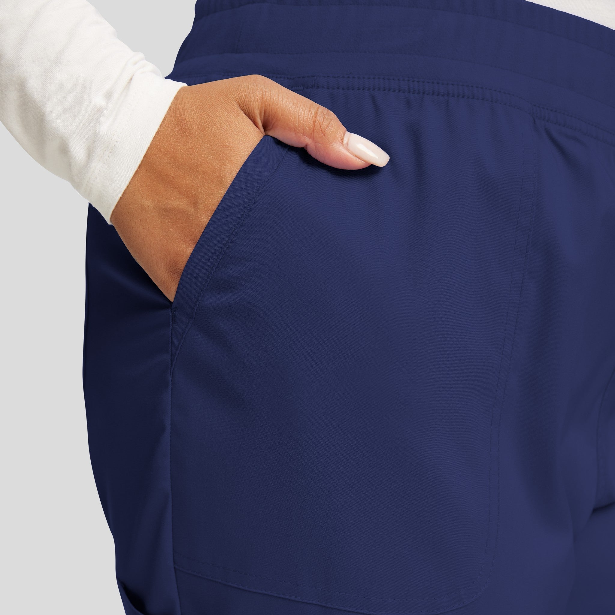 Revolution_WW115_Navy_Detail