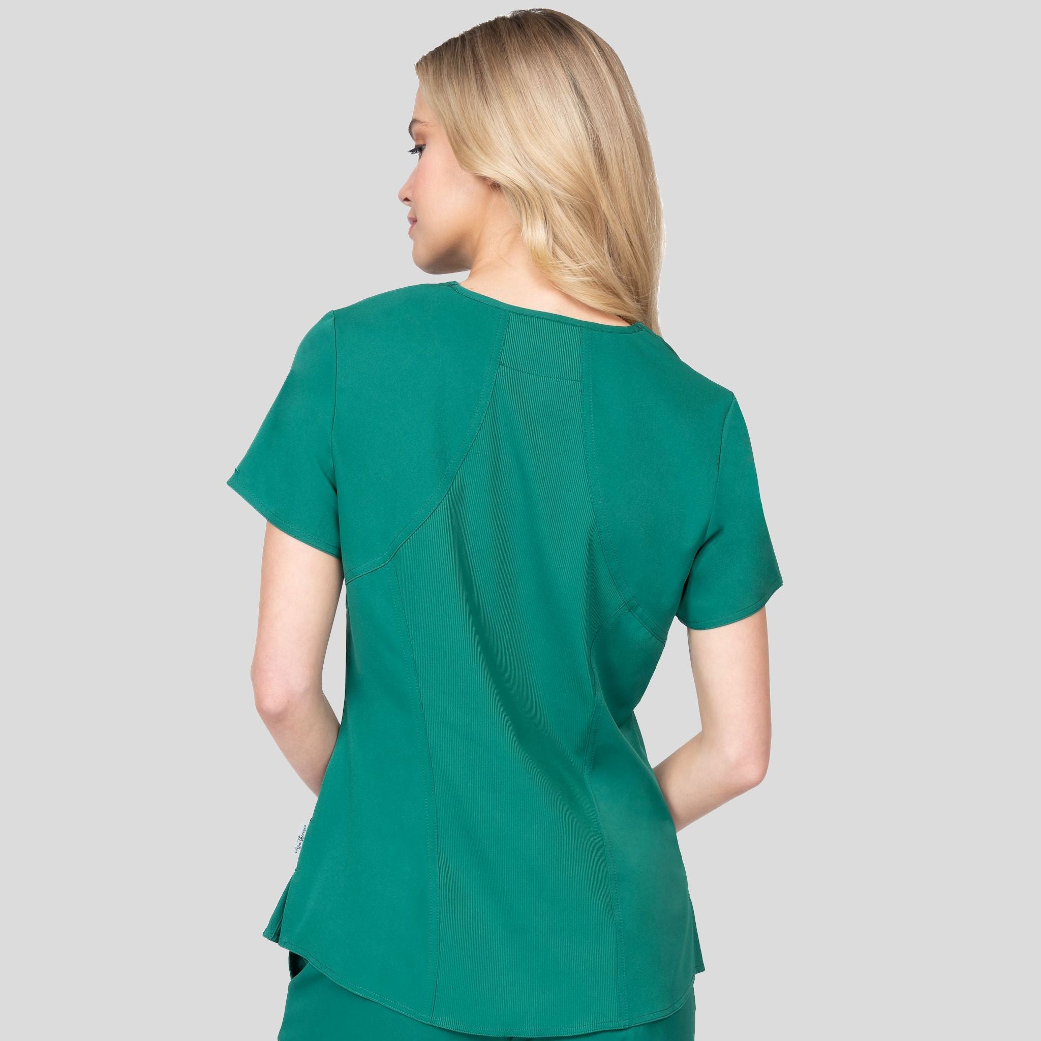 Zavate_AvaTherese_1084_hunter_back